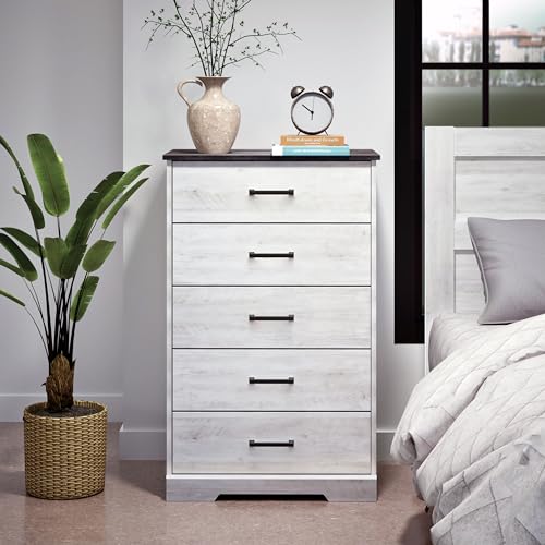 Rustic Ridge Farmhouse Dresser - White Washed Bedroom Chest of Drawers (5 Drawers)